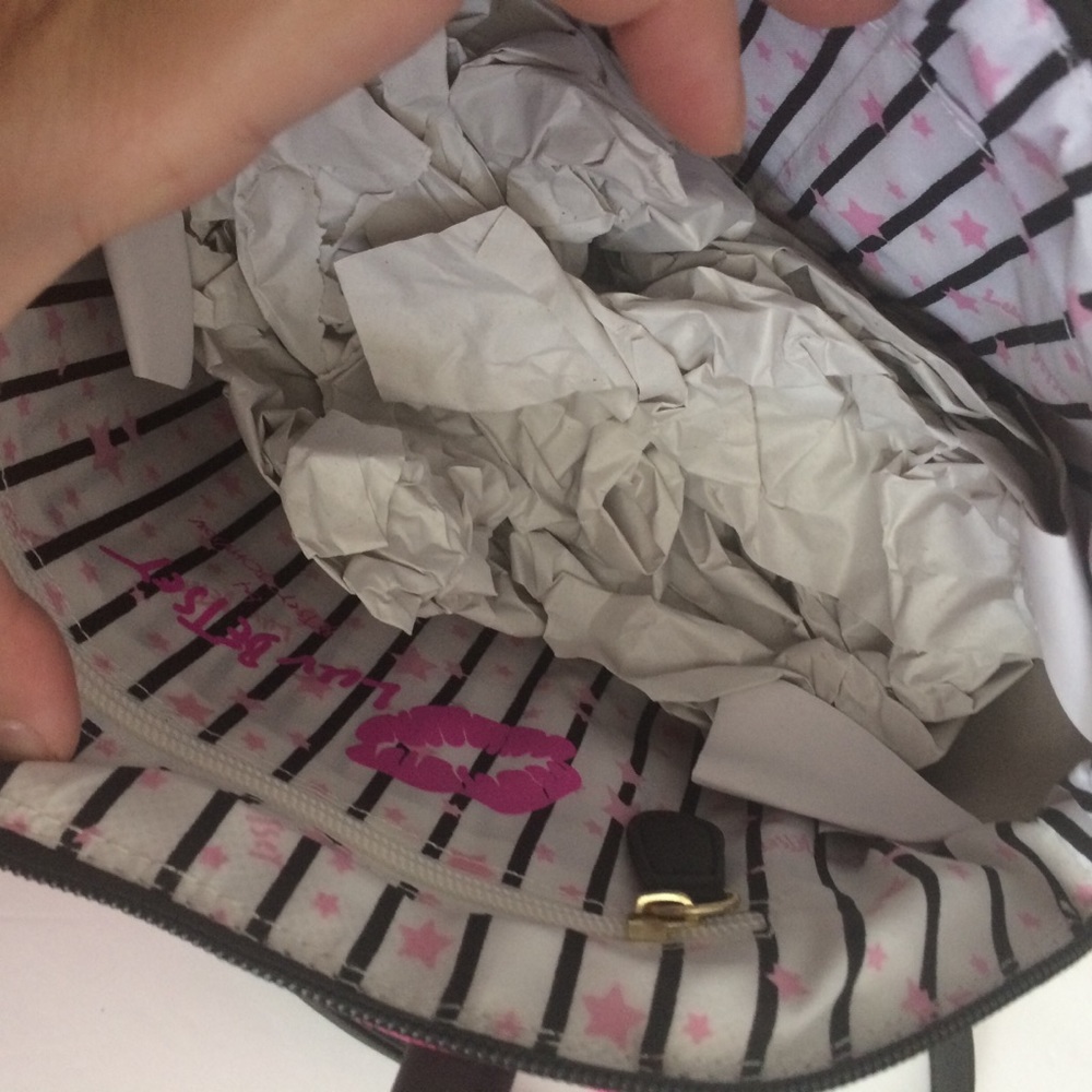 Luv Betsey Johnson hot pink small satchel bag - Picture 8 of 8